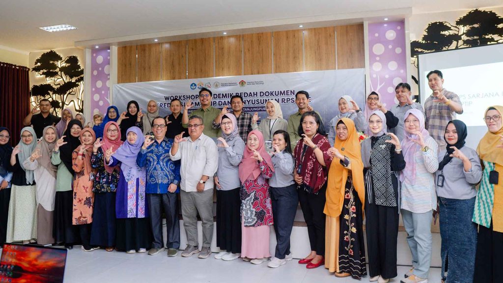 Workshop Akreditasi Fahutan UNTAN Bersama Dr. Ir. Mais Ilsan