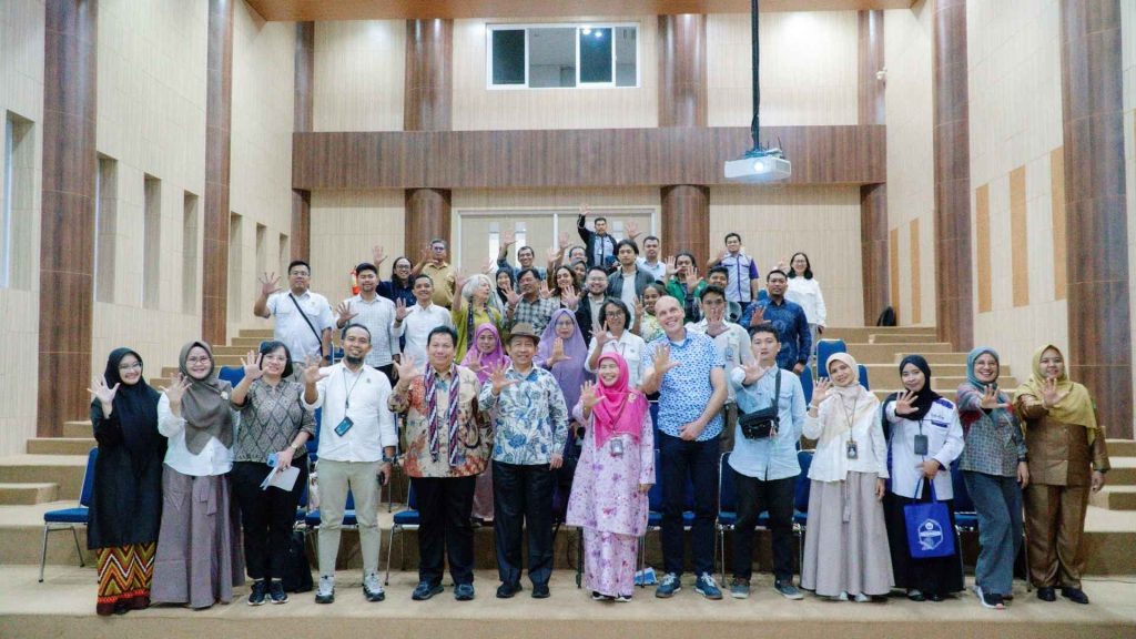 Delegasi Internasional Workshop Perhutanan Sosial di Lahan Gambut UNTAN