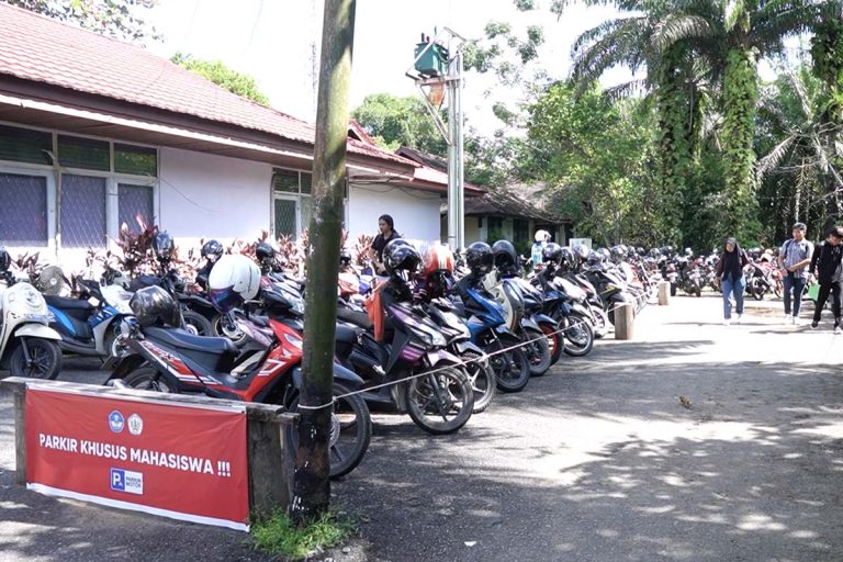 PARKIRAN